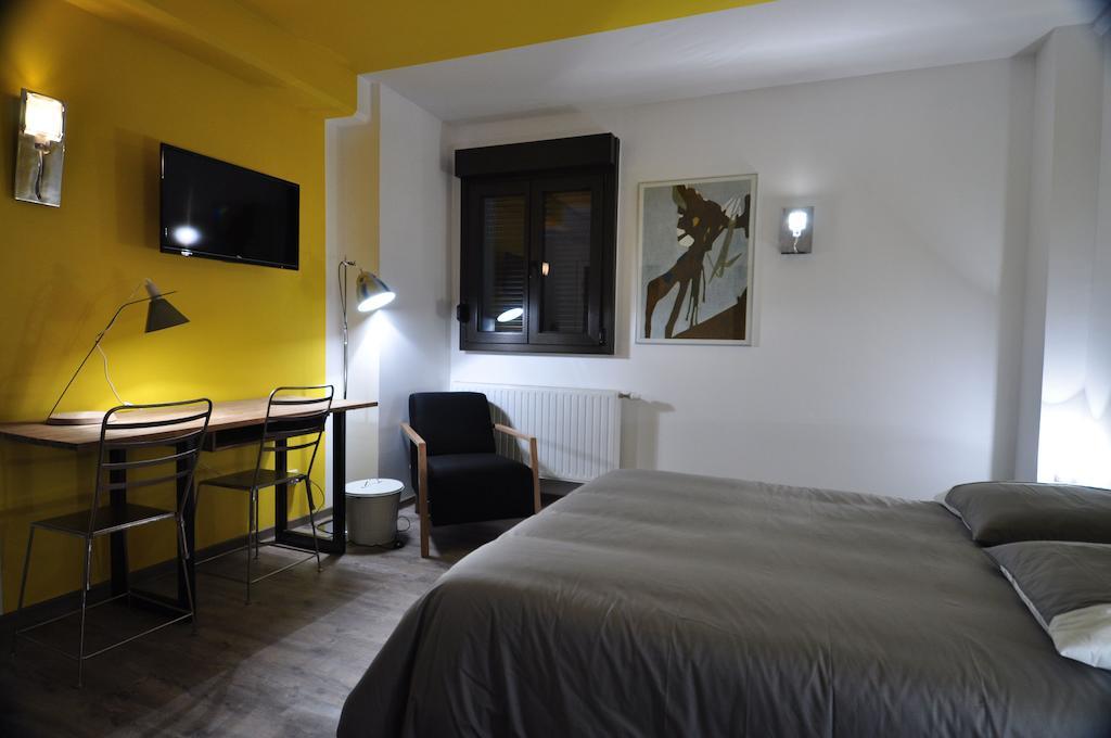 Maison Mondrian Mulhouse Room photo