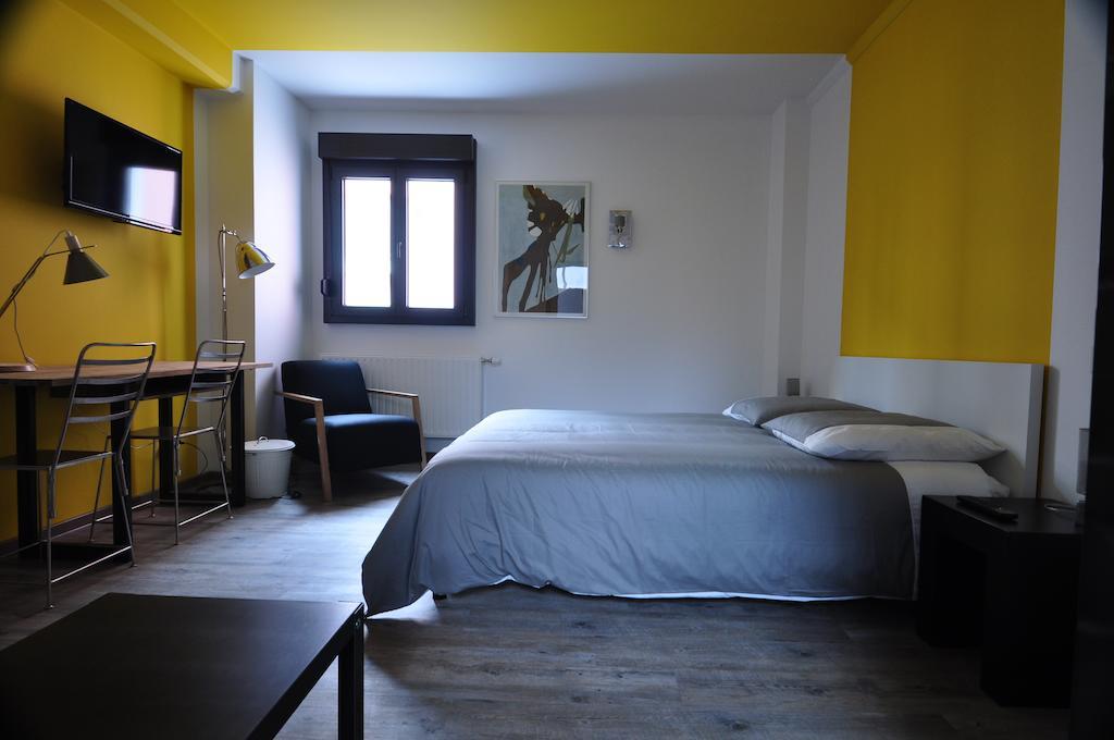 Maison Mondrian Mulhouse Room photo